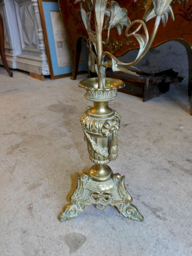 GRAND BOUGEOIR A FLEURS AVEC 5 BOUGEOIRS EN BRONZE