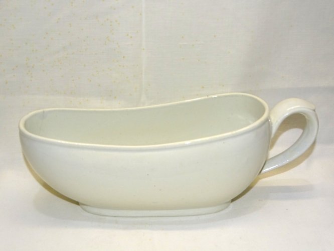 -GRAND BOURDALOUE CERAMIQUE MOULIN DES LOUPS POT DE CHAMBRE FEMININ XIXe   D