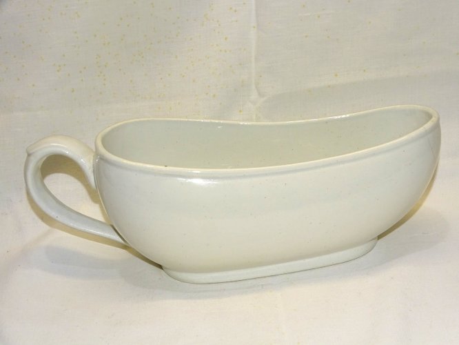 -GRAND BOURDALOUE CERAMIQUE MOULIN DES LOUPS POT DE CHAMBRE FEMININ XIXe   D