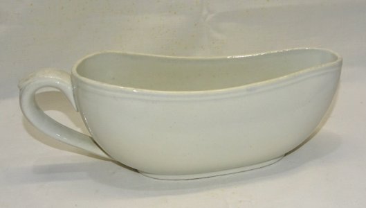 -GRAND BOURDALOUE CERAMIQUE sans marque apparente POT DE CHAMBRE FEMININ XIXe  D
