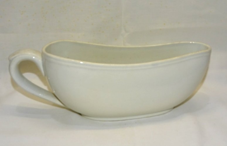 -GRAND BOURDALOUE CERAMIQUE sans marque apparente POT DE CHAMBRE FEMININ XIXe  D