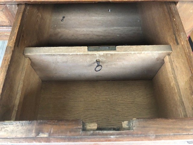 Grand bureau de style Louis XVI