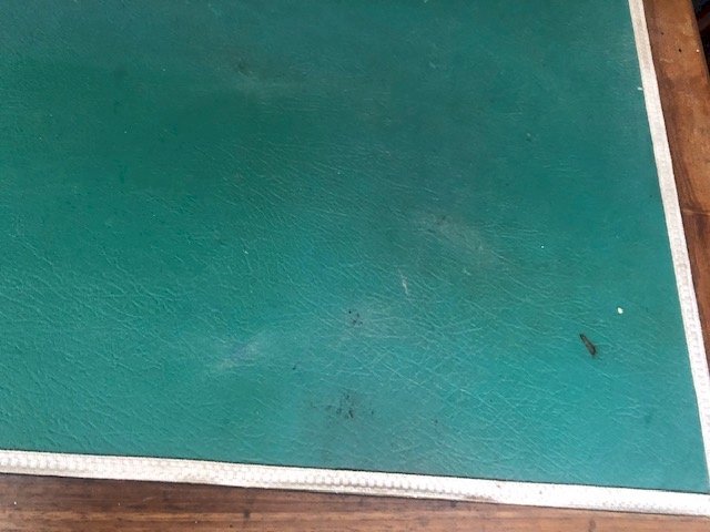 Grand bureau de style Louis XVI