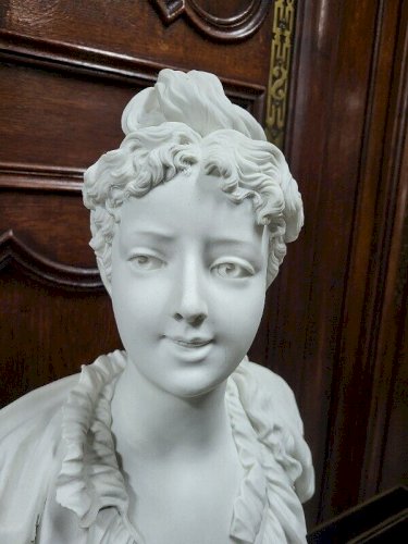 GRAND BUSTE EN BISCUIT DE FEMME DE 51 CM DE HAUT