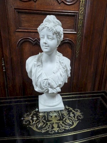 GRAND BUSTE EN BISCUIT DE FEMME DE 51 CM DE HAUT