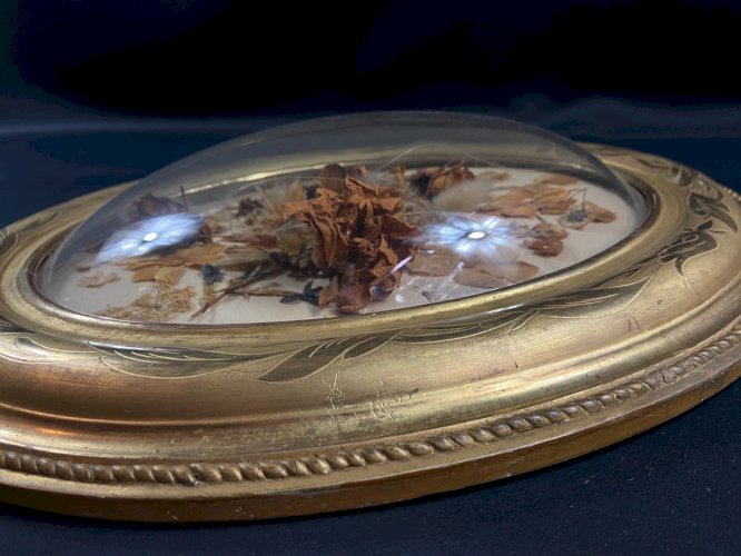 Grand cadre de mariage en bois doré à vue ovale & verre bombé XIXe Napoléon III