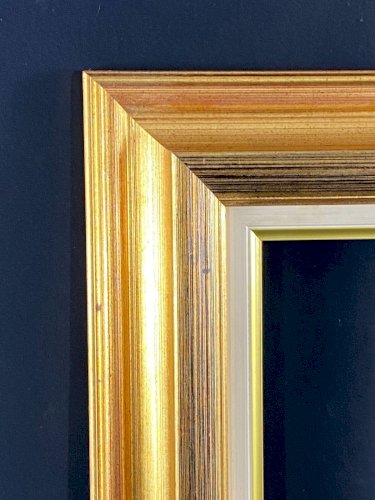 Grand cadre en bois doré