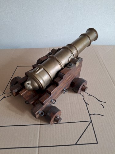 Grand canon en bronze et bois longueur 33 cm