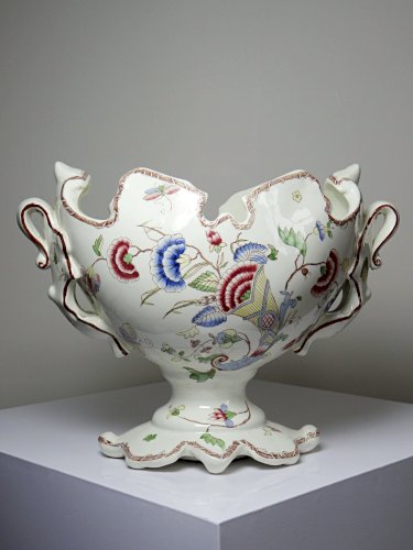 Grand centre de table, ancienne faïence polychrome Gien, Longchamp ou Rouen