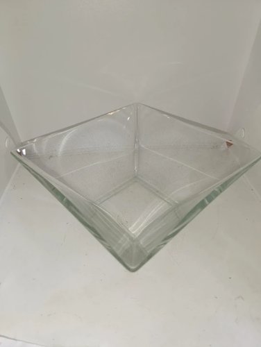 grand coupe en verre taillé main en bon etat