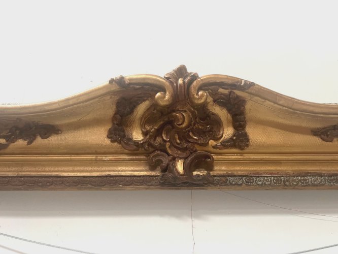 Grand encadrement en bois et stuc doré XIX siècle