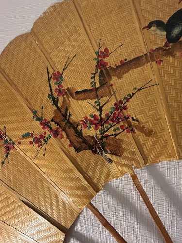 grand éventail mural décoratif