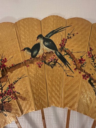 grand éventail mural décoratif