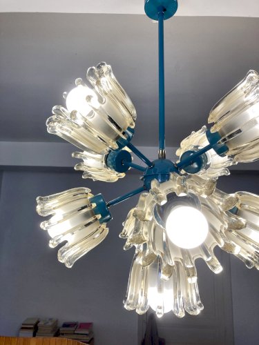 Grand lustre 9 feux en verre moulé et métal turquoise, Leclaire & Schäfer – Années 1960