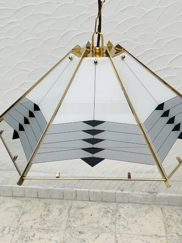 Grand lustre suspension Massive en laiton et verre opalin vintage