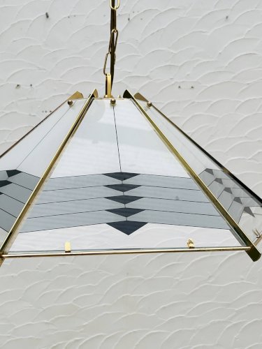 Grand lustre suspension Massive en laiton et verre opalin vintage