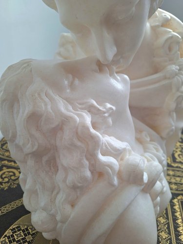 Grand marbre de Carrare d’après J-A Houdon, buste ancien « le baiser donné »