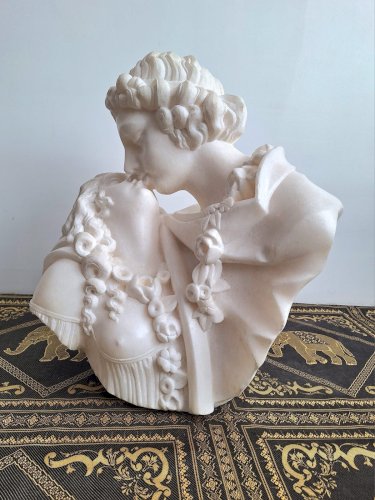 Grand marbre de Carrare d’après J-A Houdon, buste ancien « le baiser donné »