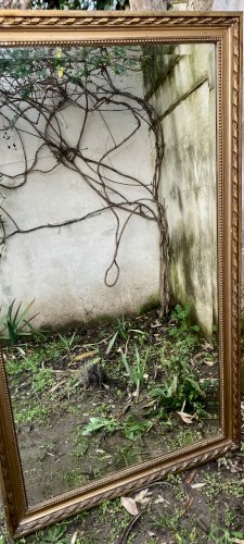 Grand Miroir ancien fin XIXe - glace biseauté bordé par un range de perles 