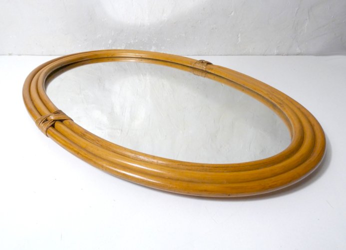 grand miroir ovale en rotin vintage