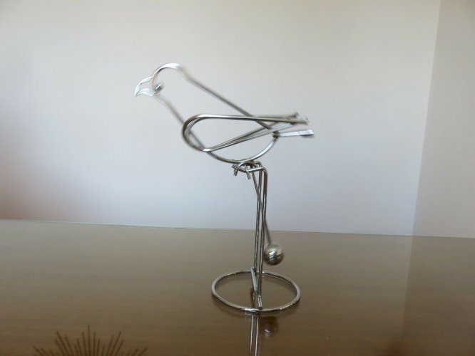 GRAND MOBILE CINETIQUE EN METAL CHROME  OISEAU, PERROQUET  ANNEES 70 VINTAGE