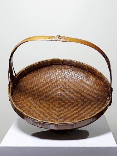 Grand panier à offrandes en bambou asiatique vintage 1920–1950