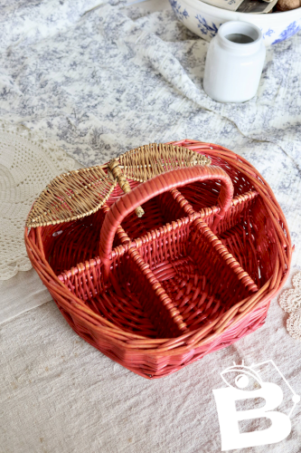 Grand panier vintage en osier peint - Forme de pêche
