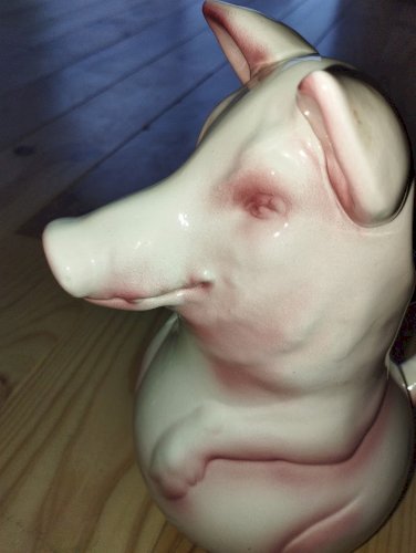 Grand pichet cochon en faïence – Saint-Clément France, état exceptionnel