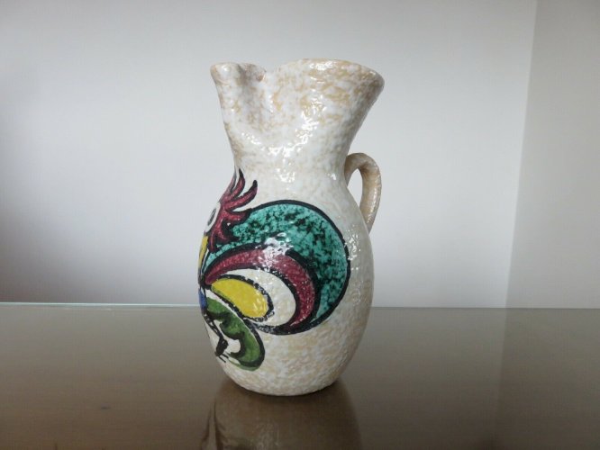 GRAND PICHET EN CERAMIQUE  COQ  COLORE ET STYLISE ANNEES 50 60 VINTAGE