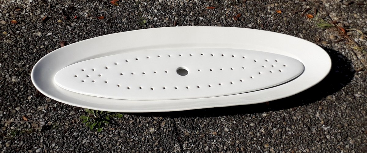 Grand plat à poisson en porcelaine