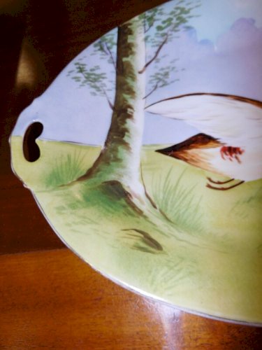 GRAND PLAT AVEC DECOR DE PERDREAUX EN PORCELAINE DE LIMOGES BOYER