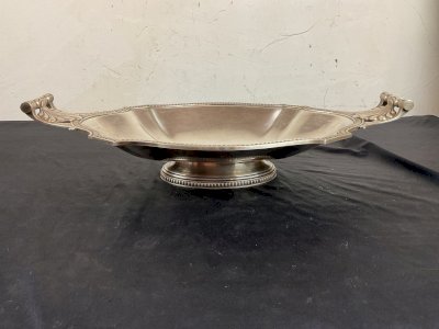 Grand plat de présentation sur pied douche en métal argenté