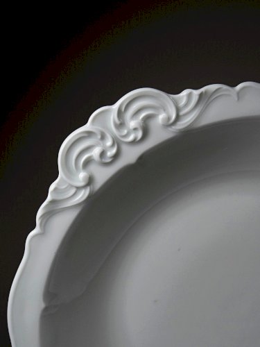 Grand plat de service creux porcelaine fine de Limoges blanche vintage/ancien