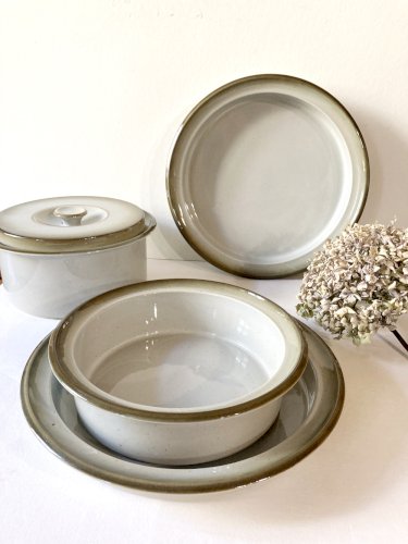 Grand plat de service en grès de grand feu, faïencerie de Brenne, années 1970-1980