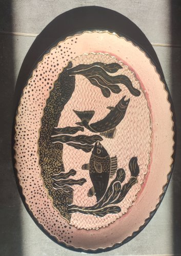 Grand plat en faïence émaillée signé Tony Jaillet années 50-60