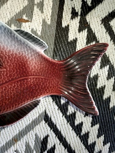 Grand plat en forme de poisson deuxieme partie du 20eme siecle en bon etat