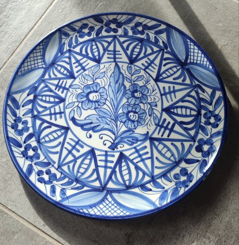 Grand plat mural en majolique signé Enrique Crespo , Artesania années 70