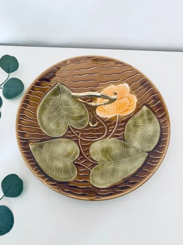 Grand plat nénuphar Sarreguemines vintage à anse dorée 30cm