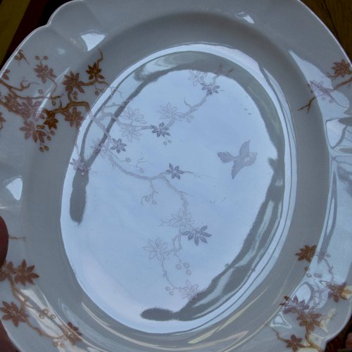 Grand plat ovale ancien en porcelaine de Limoges Haviland, décor oiseaux
