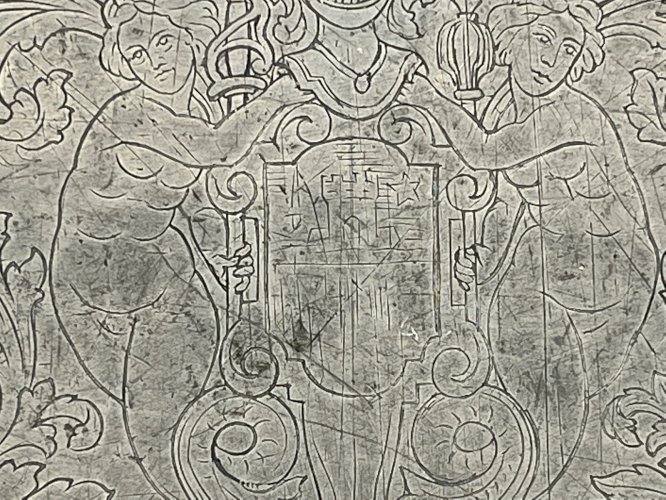 Grand plat ovale en étain XVIIe/XVIIIe – armure – scènes de chasse – gravé