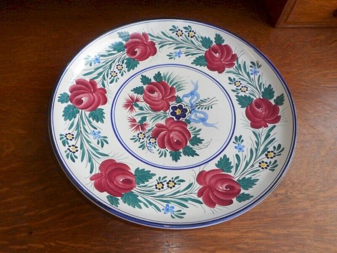 GRAND PLAT ROND EN FAIENCE D'ONNAING NORD