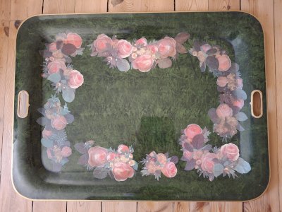 Grand plateau de service en métal peint avec poignées 74,7 X 55,5 cm