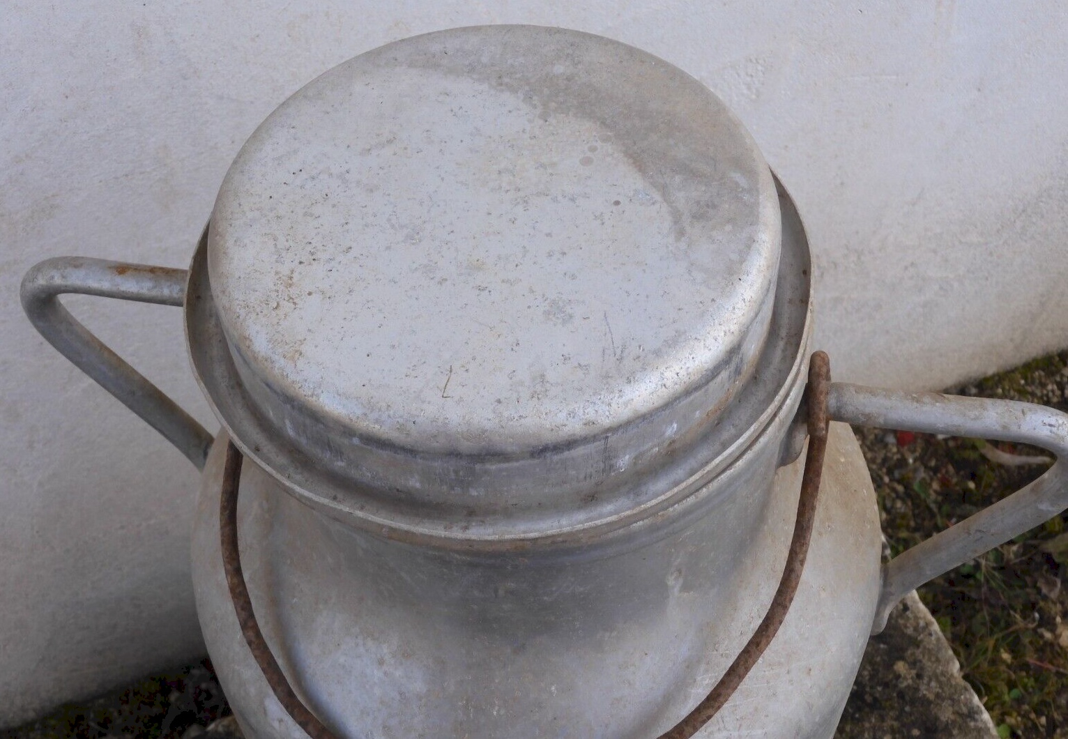 -GRAND POT A LAIT ALUMINIUM marque POURPRIX LYON & son couvercle déco