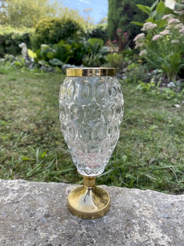 Grand pot couvert vintage en verre façon cristal et métal doré – Bonbonnière, pot à gingembre, vase – 34 cm