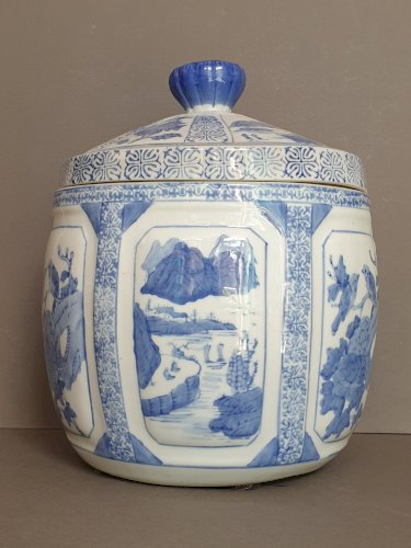 Grand pot ou vase à gingembre chinois en porcelaine bleu - blanc