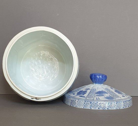 Grand pot ou vase à gingembre chinois en porcelaine bleu - blanc