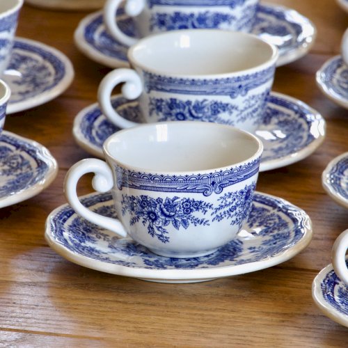 Grand service à café ancien en faïence English Style