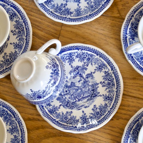 Grand service à café ancien en faïence English Style