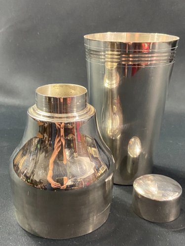 Grand shaker en métal argenté
