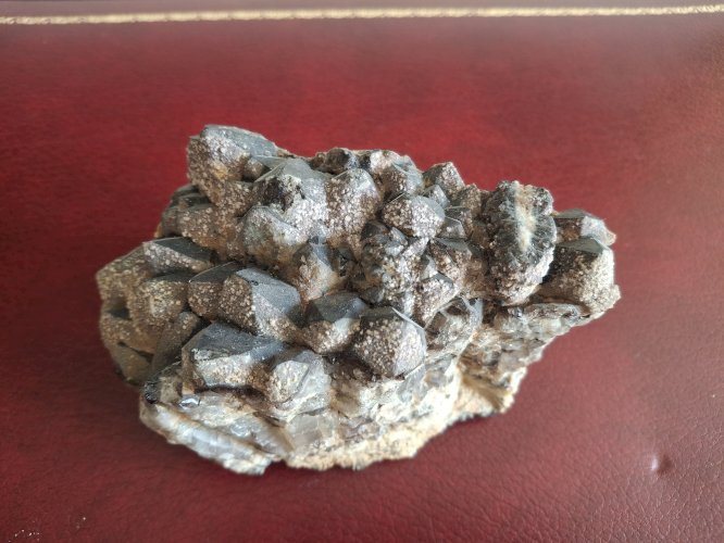 Grand specimen de quartz fumé 1 KG